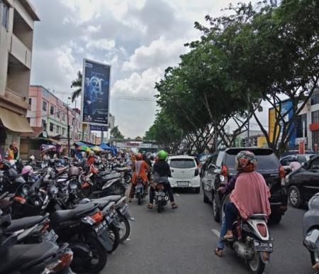 Ilustrasi pengelolaan parkir Kota Pekanbaru dikeluhkan (foto/int)